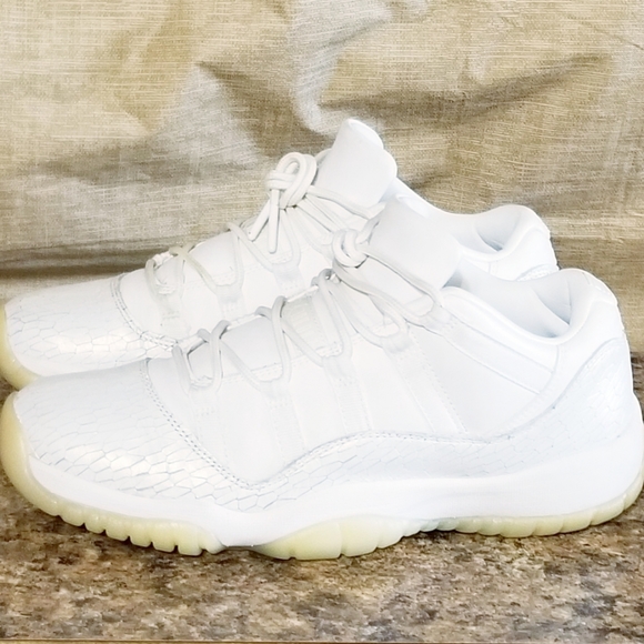 Air Jordan 11 Retro Low Premium GS Heiress 'Frost White' 897331 100 - Picture 1 of 7